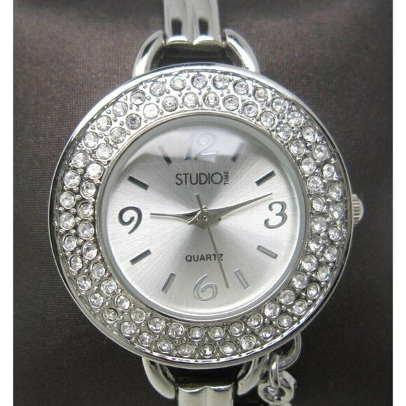 Women Studio Quartz Crystals Analog 32mm Dial Watch (C884) - Picture 1 of 11